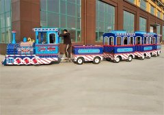 無(wú)軌小火車乘客須知